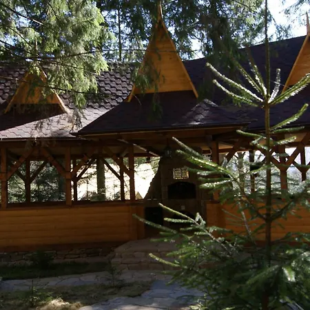 Dykyi Med Hotel