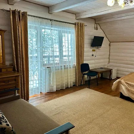 Hotel Dykyi Med Tatariv