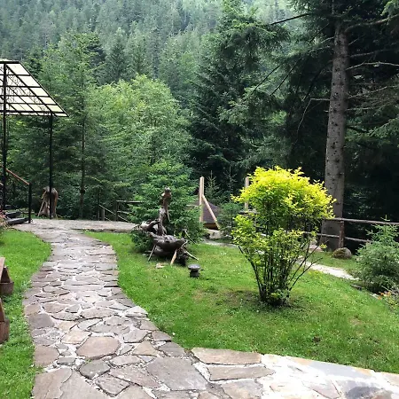 Dykyi Med Hotel Tatarów