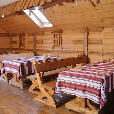 Dykyi Med Hotel