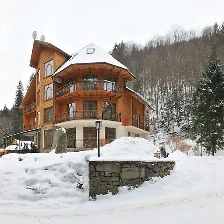Dykyi Med Hotel